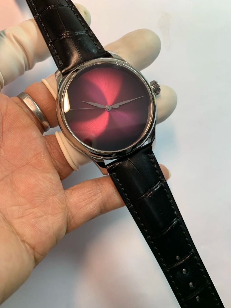 Jewelry And Watches - Buku Tanpa Kata, Mesin Swiss Fine
