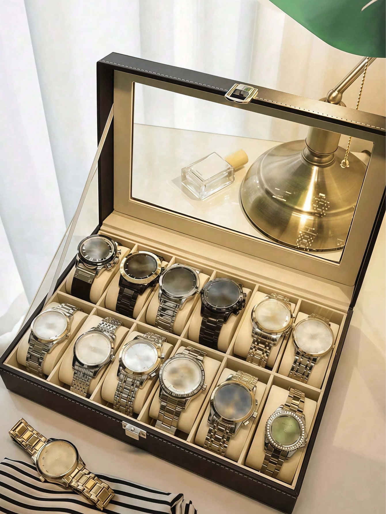 Kotak Jam Tangan Kulit dengan  - High Jewelry Watches ulasan dan harga